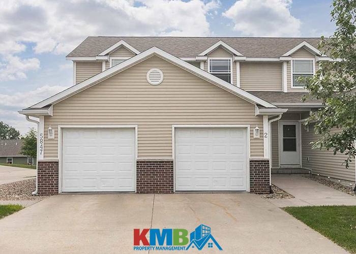 Apartment for rent at 5847 Muirfield Dr SW #2, Cedar Rapids, IA 52404
