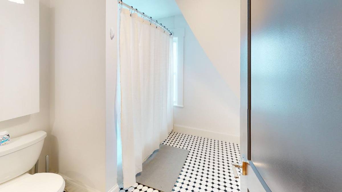 Apartment for rent at 154 Granite St, Quincy, MA 02169