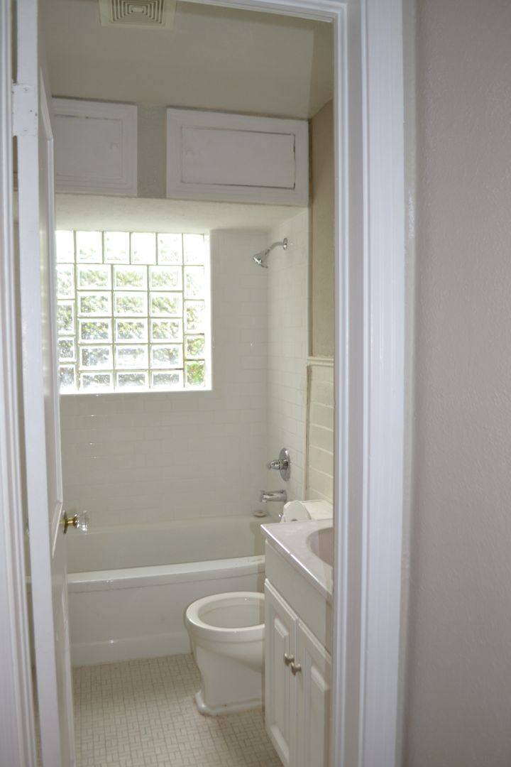 Apartment for rent at 904 Denton St, Denton, TX 76201