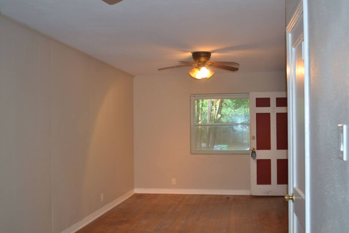 Apartment for rent at 904 Denton St, Denton, TX 76201
