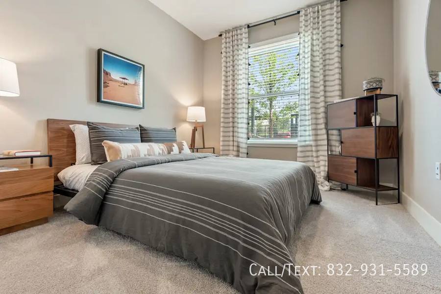Apartment for rent at 1399 W Cavalcade St #MGH1, Houston, TX 77009