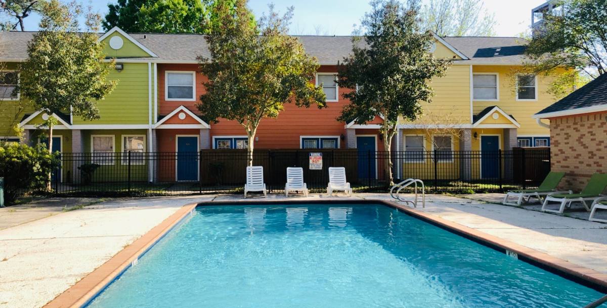 Apartment for rent at 501 Greens Rd, Houston, TX 77060