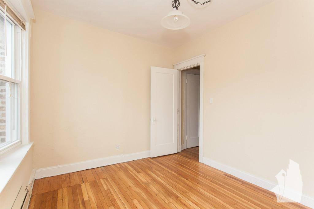 Apartment for rent at 4425 N Wolcott, Chicago, IL 60640