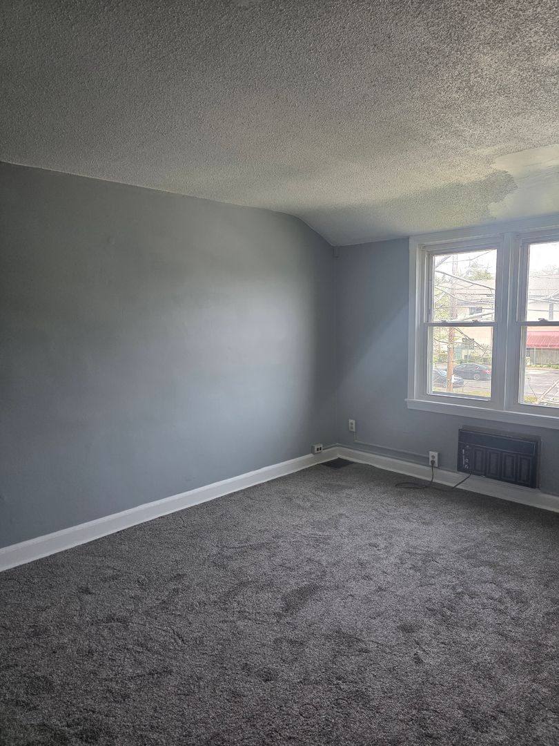 Apartment for rent at 403 Greenhill Ave, Wilmington, DE 19805