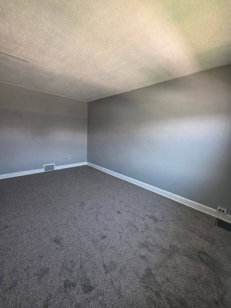 Apartment for rent at 403 Greenhill Ave, Wilmington, DE 19805