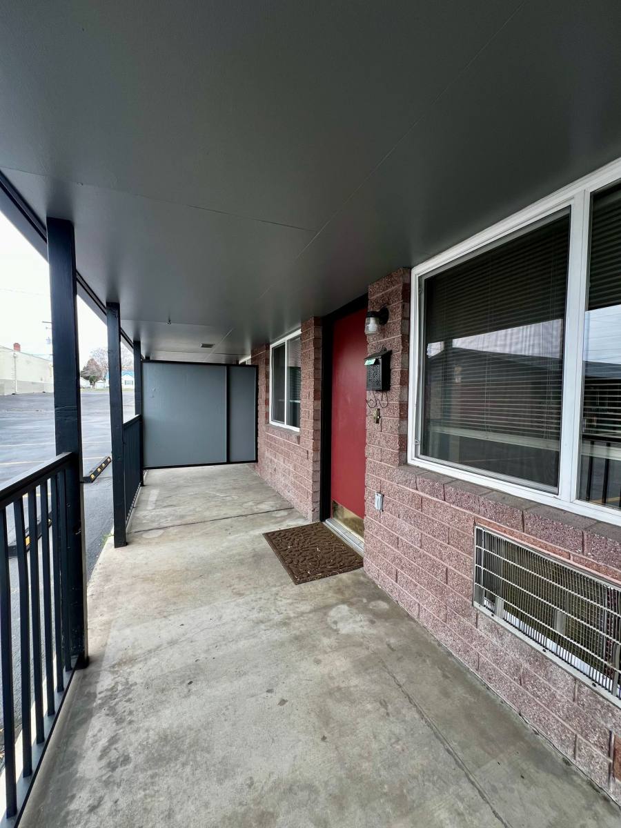 Apartment for rent at 2705 W Nob Hill Blvd, Yakima, WA 98902