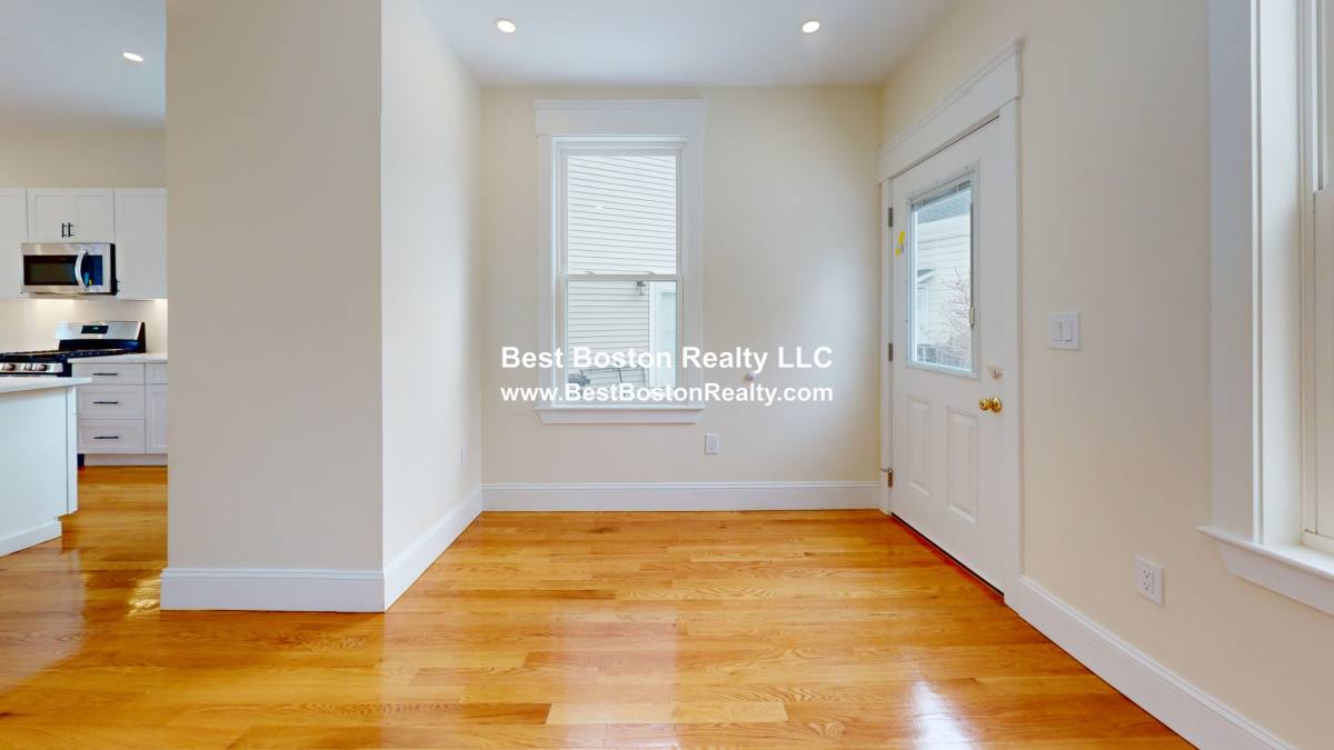 Townhouse for rent at 242 Somerville Ave, Somerville, MA 02143