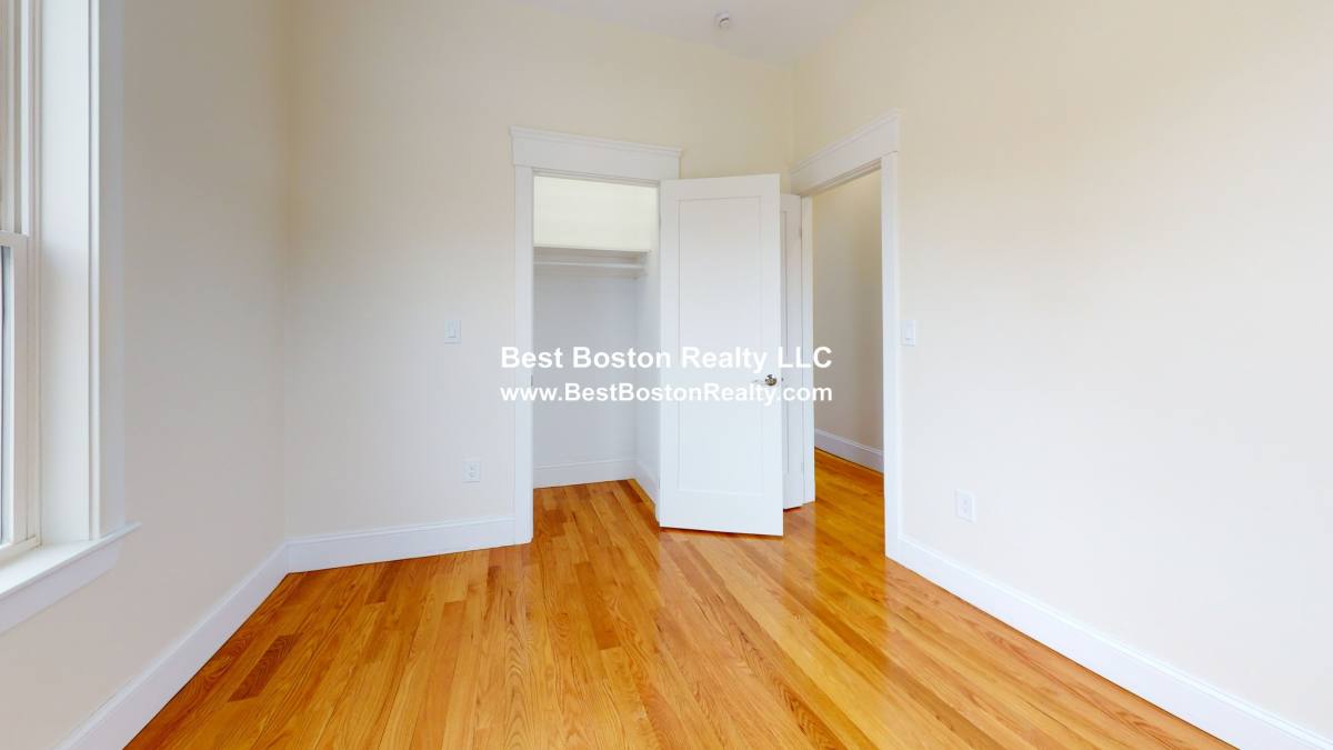 Townhouse for rent at 242 Somerville Ave, Somerville, MA 02143