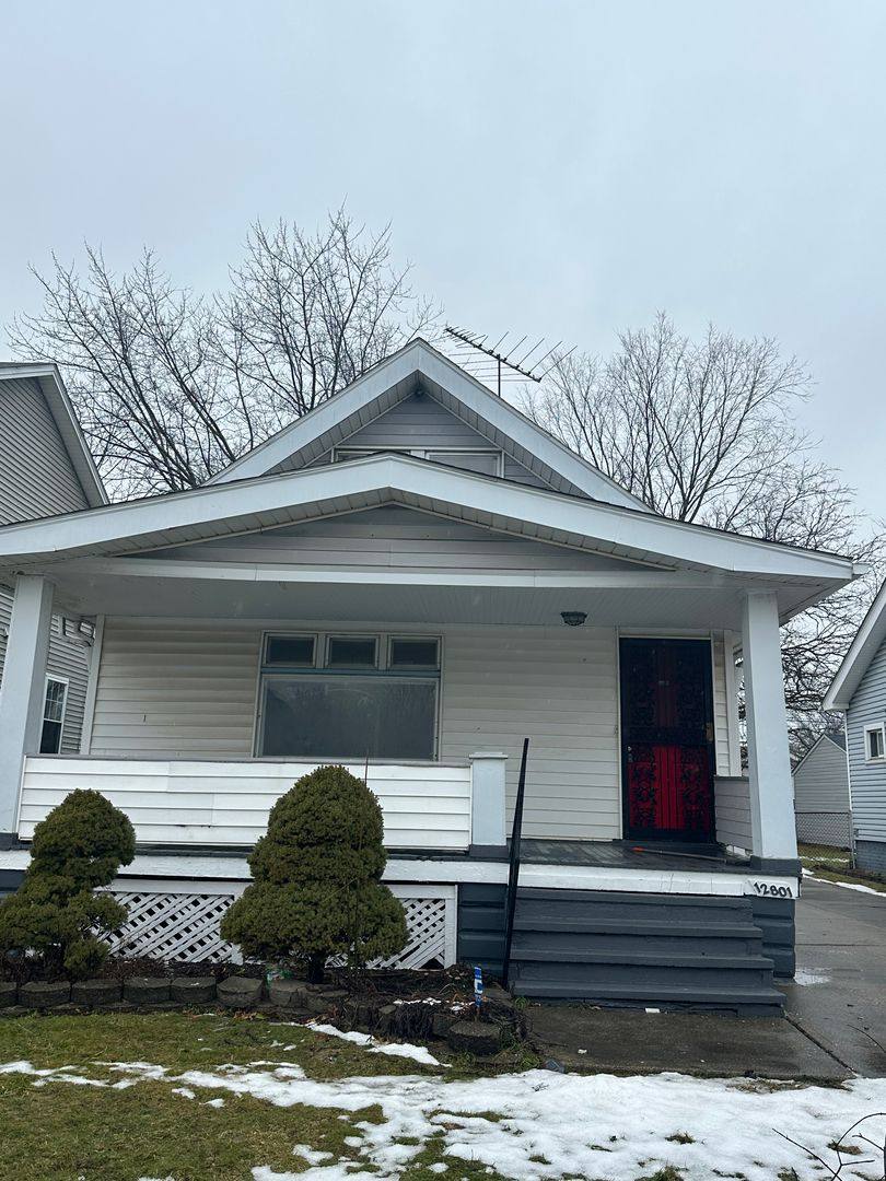 House for rent at 12801 Farringdon Ave, Cleveland, OH 44105