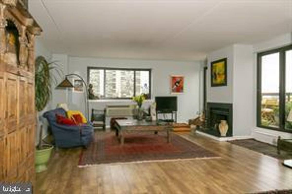 Apartment for rent at 200-210 Lombard St, Philadelphia, PA 19147