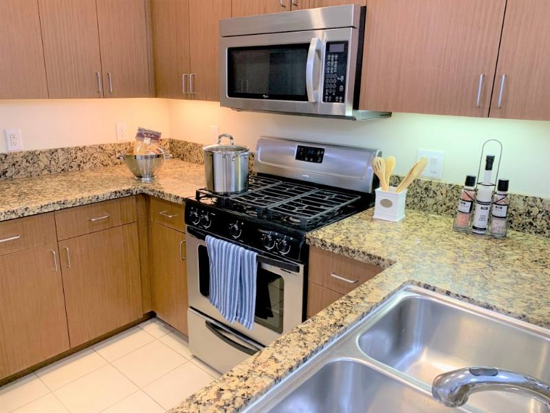 Apartment for rent at 844 Fedora St, Los Angeles, CA 90005