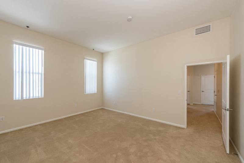 Apartment for rent at 844 Fedora St, Los Angeles, CA 90005