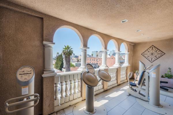 Apartment for rent at 844 Fedora St, Los Angeles, CA 90005