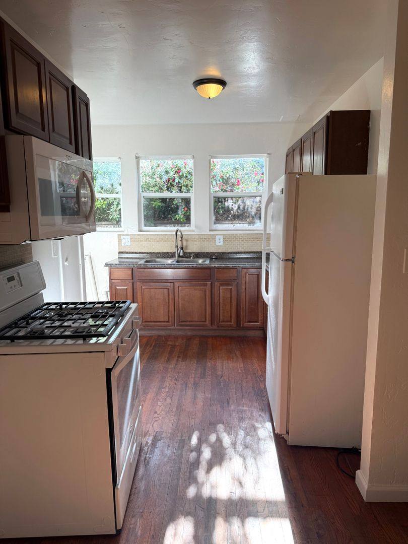 Apartment for rent at 704-706 E Orange St, Santa Maria, CA 93454