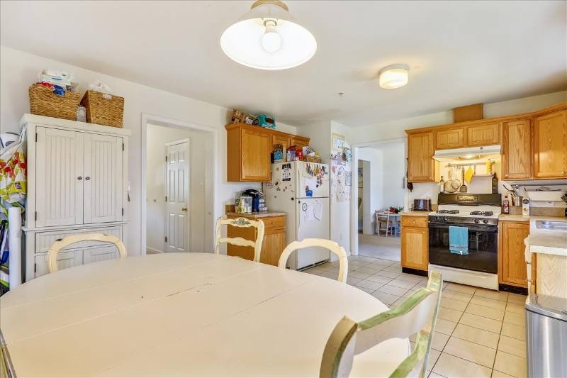House for rent at 3717 Dupont Ave, Kensington, MD 20895