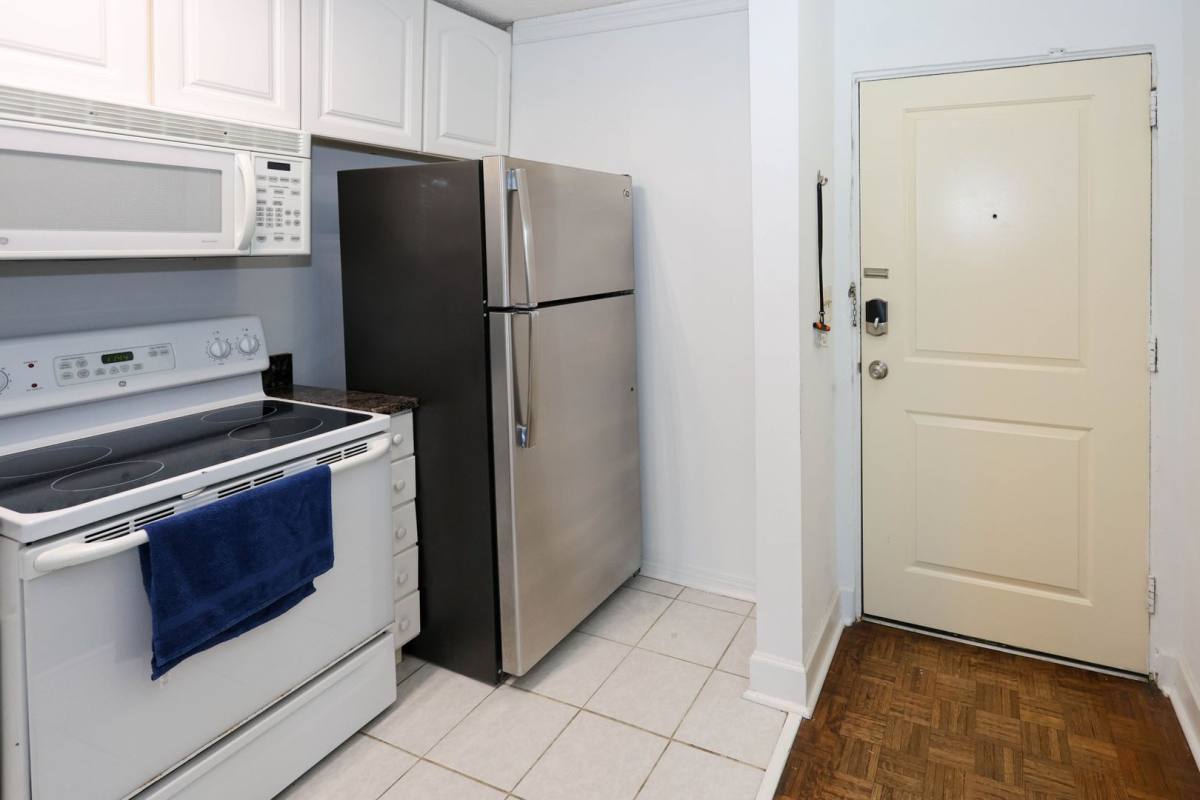 Condo for rent at 300 Peachtree St NE, Atlanta, GA 30308