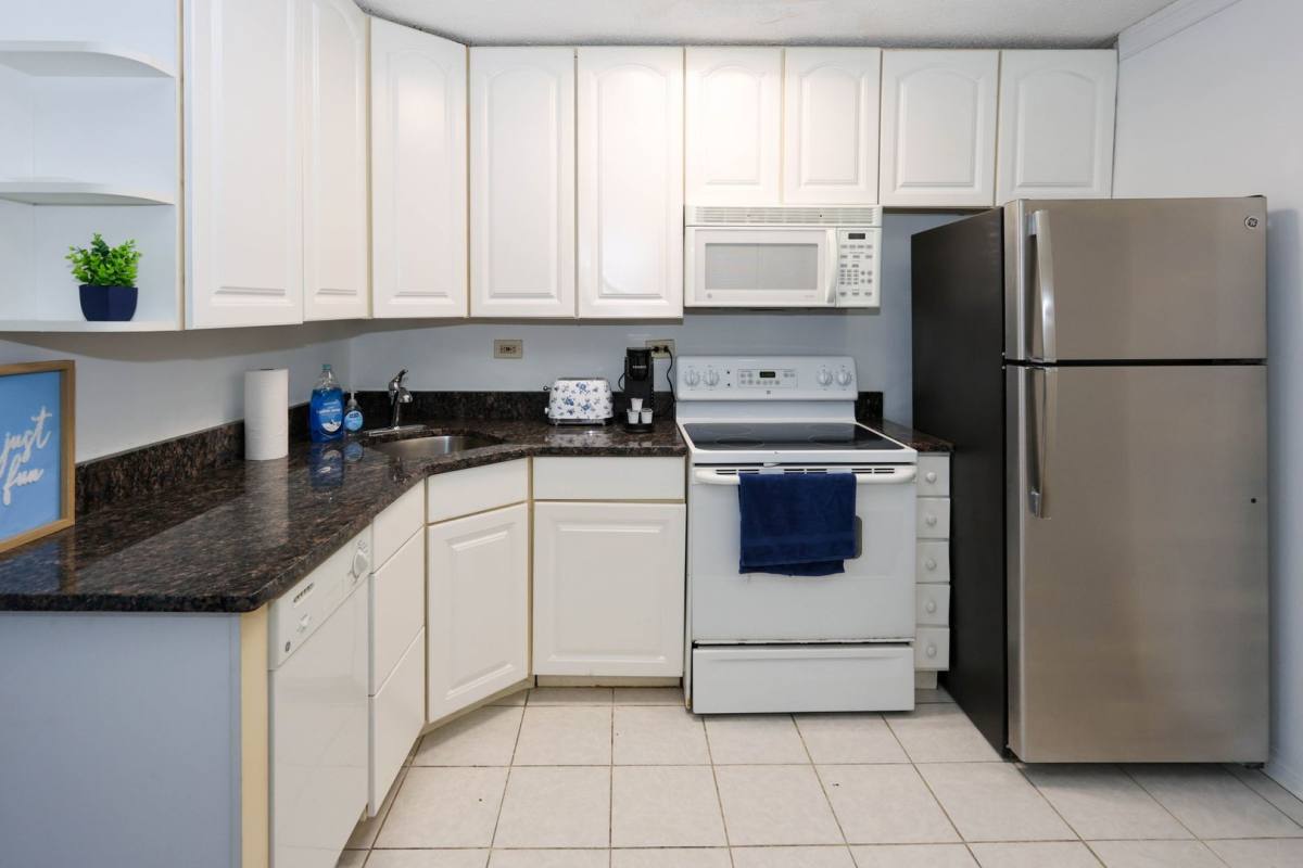 Condo for rent at 300 Peachtree St NE, Atlanta, GA 30308