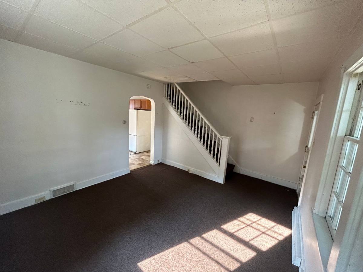 House for rent at 1682 W 14th St, Erie, PA 16505