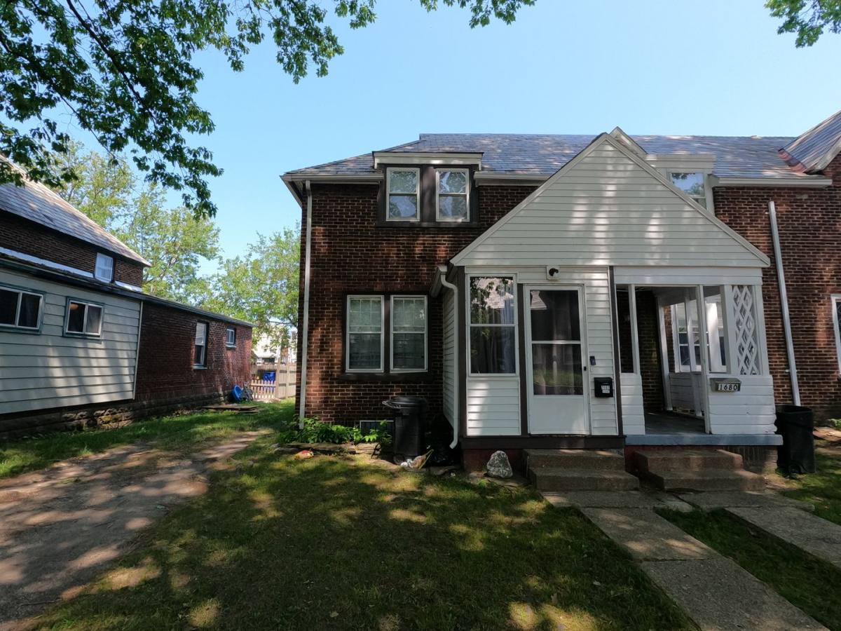 House for rent at 1682 W 14th St, Erie, PA 16505