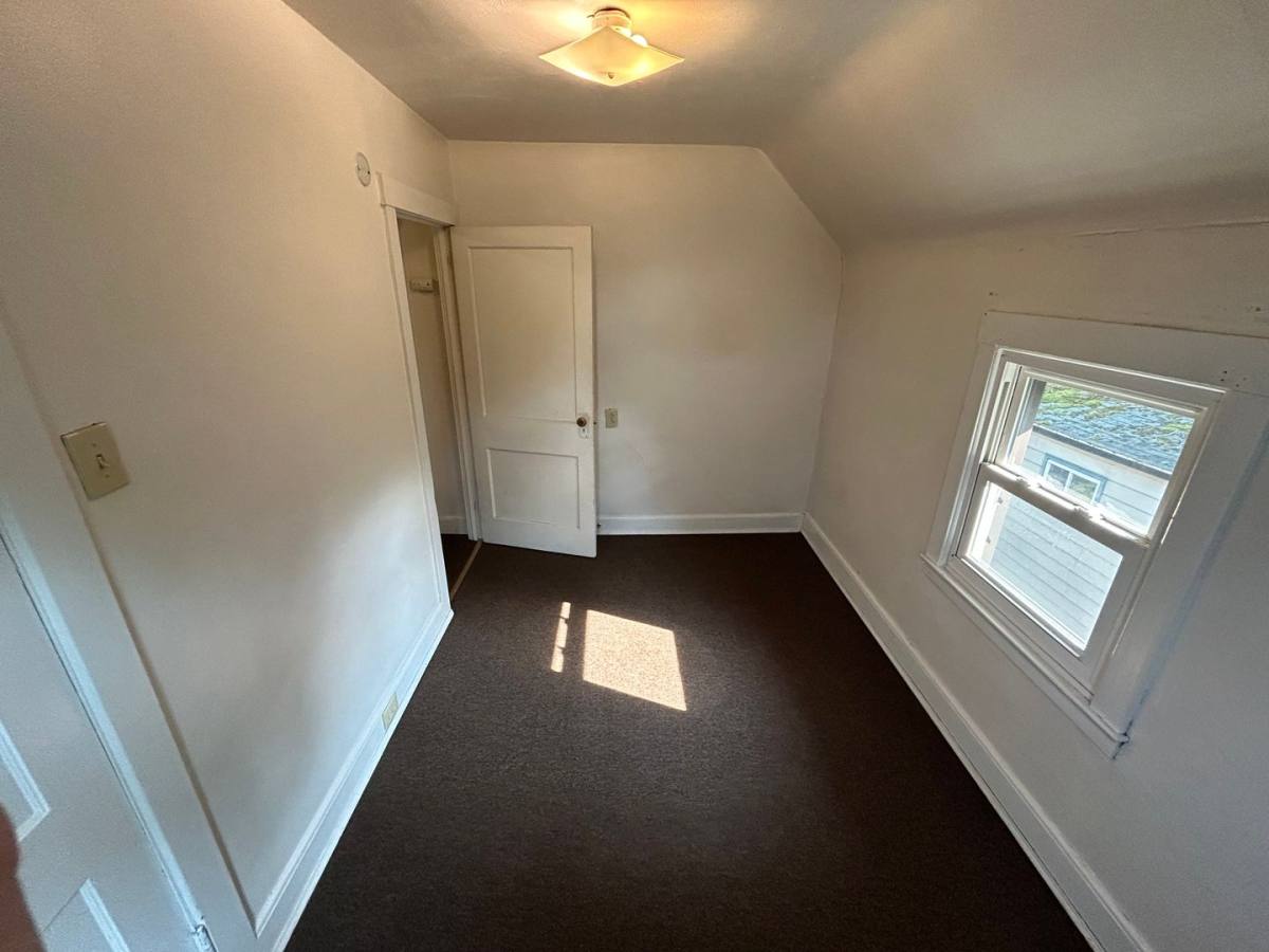 House for rent at 1682 W 14th St, Erie, PA 16505