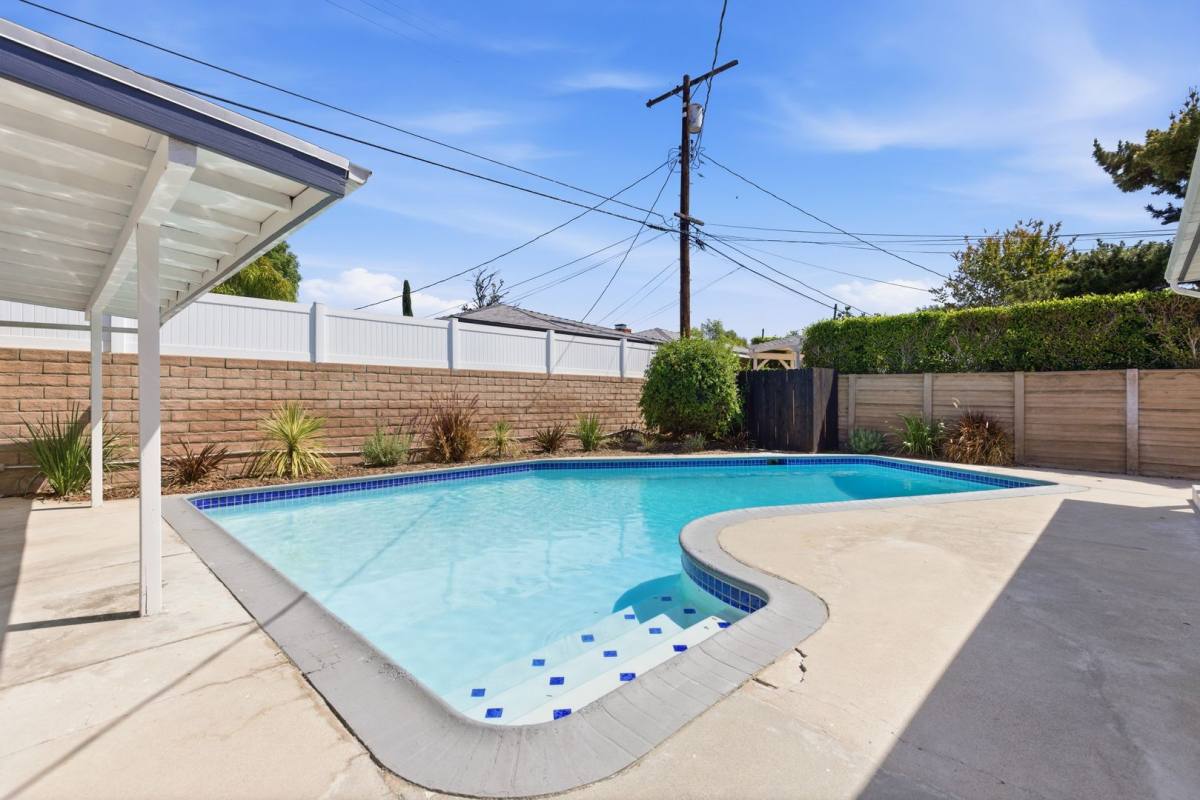 House for rent at 16257 Los Alimos St, Granada Hills, CA 91344