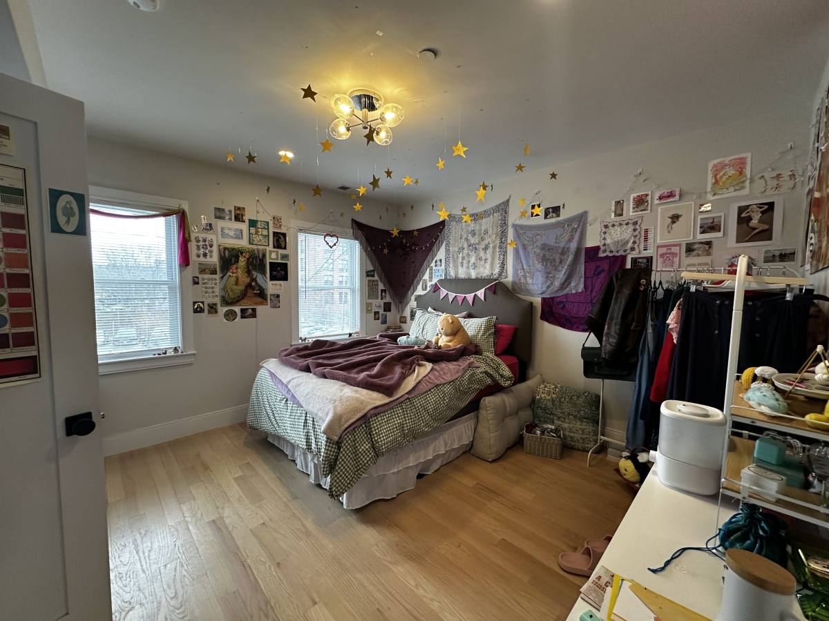 Apartment for rent at 106 Bremen St #1, East Boston, MA 02128