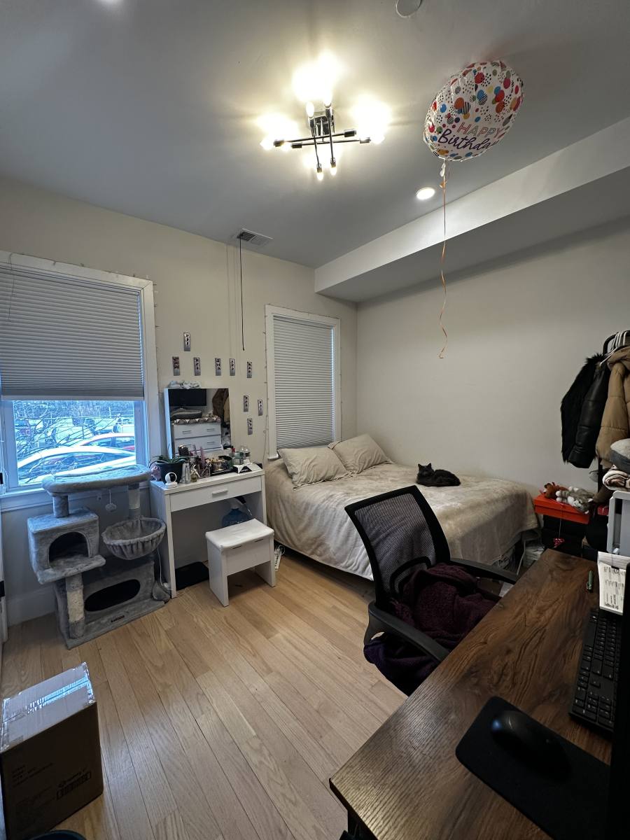 Apartment for rent at 106 Bremen St #1, East Boston, MA 02128