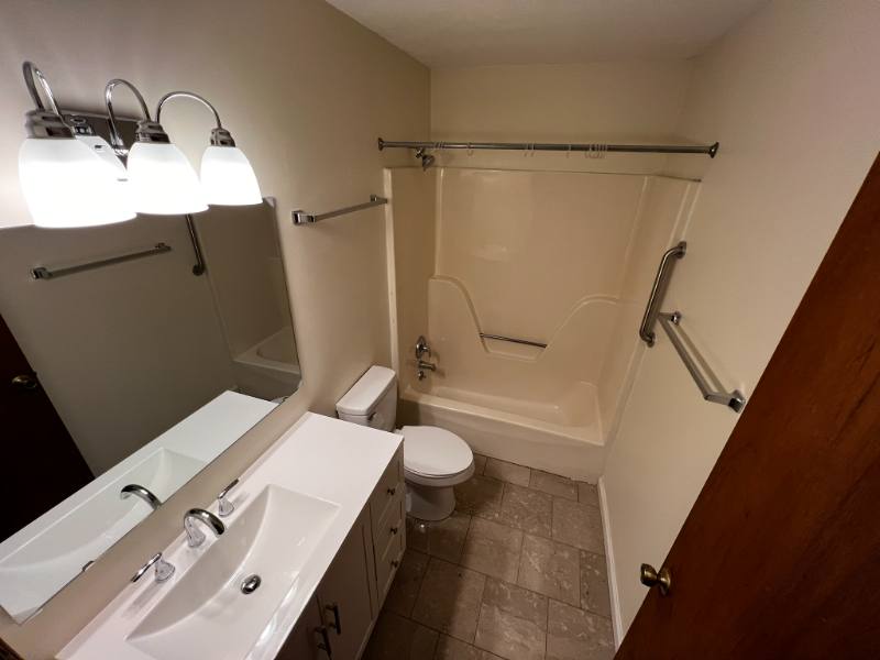 Apartment for rent at 17041 Wilby Lane, Bristol, VA 24202