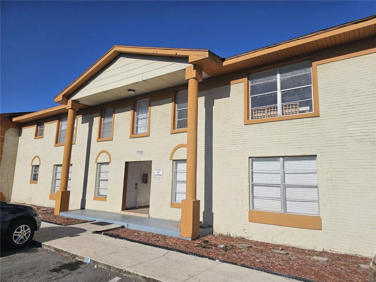 Apartment for rent at 1709 Michigan Ave, Kissimmee, FL 34744