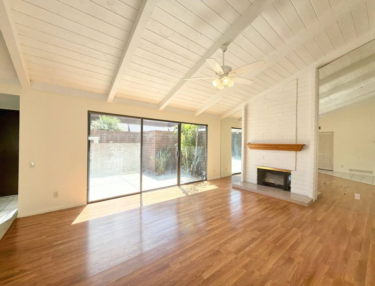 Condo for rent at 2550 Miramonte Circle E, Palm Springs, CA 92264