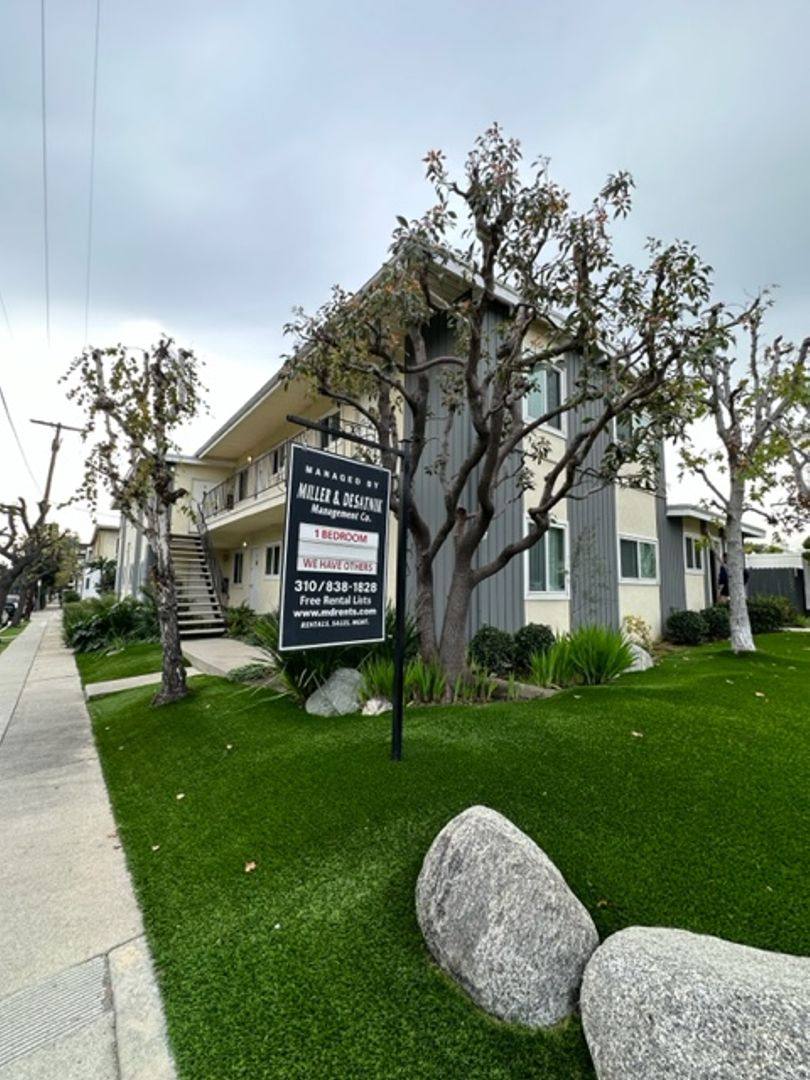 Apartment for rent at 11308 Joffre St, Los Angeles, CA 90049