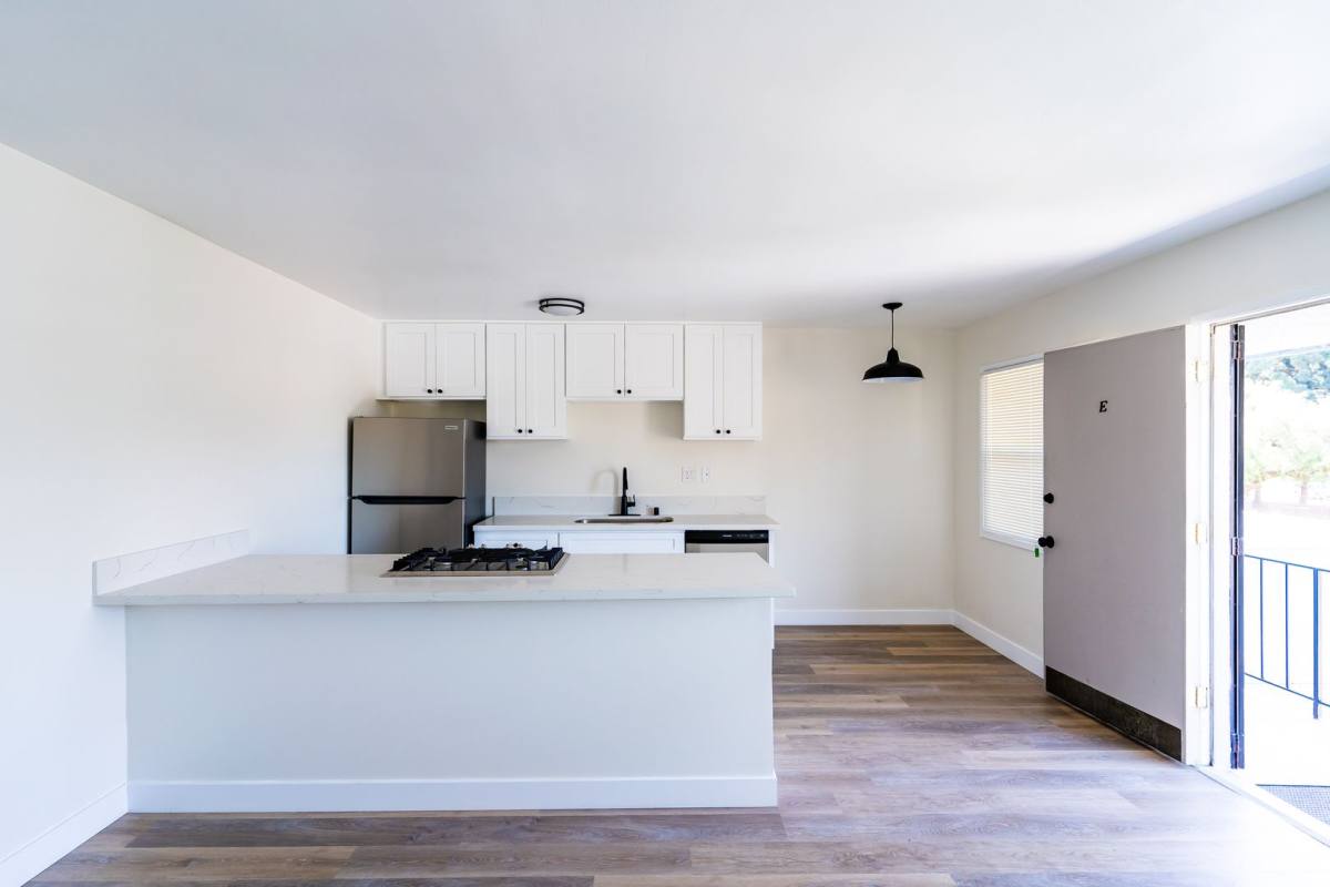 Apartment for rent at 4531 E Anaheim St, Long Beach, CA 90802