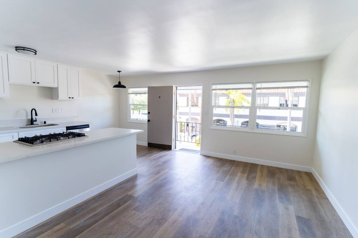Apartment for rent at 4531 E Anaheim St, Long Beach, CA 90802
