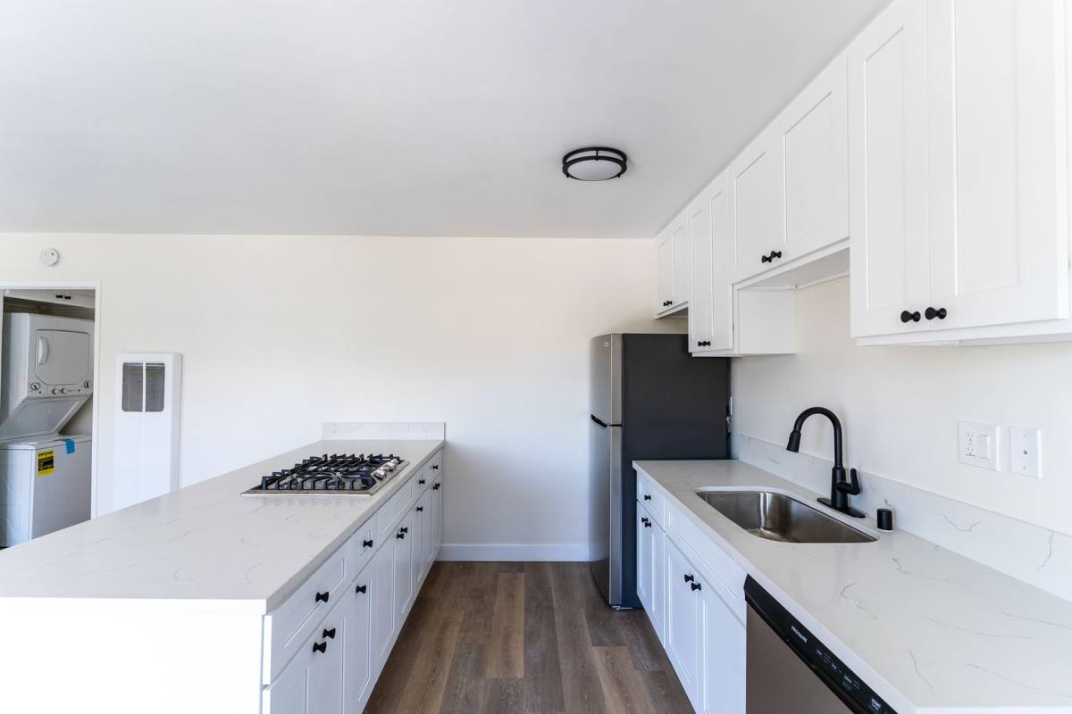 Apartment for rent at 4531 E Anaheim St, Long Beach, CA 90802