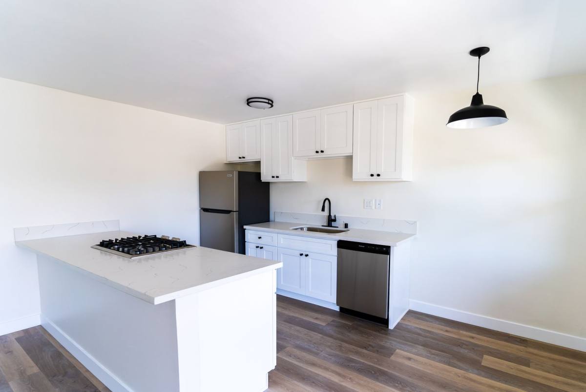 Apartment for rent at 4531 E Anaheim St, Long Beach, CA 90802