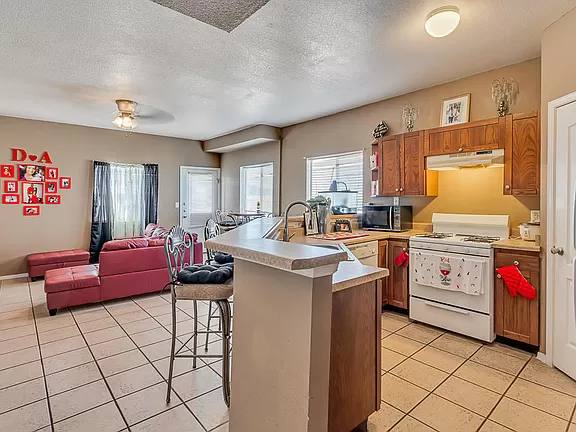Townhouse for rent at 5912 Cielo Del Rey Place #B, El Paso, TX 79924