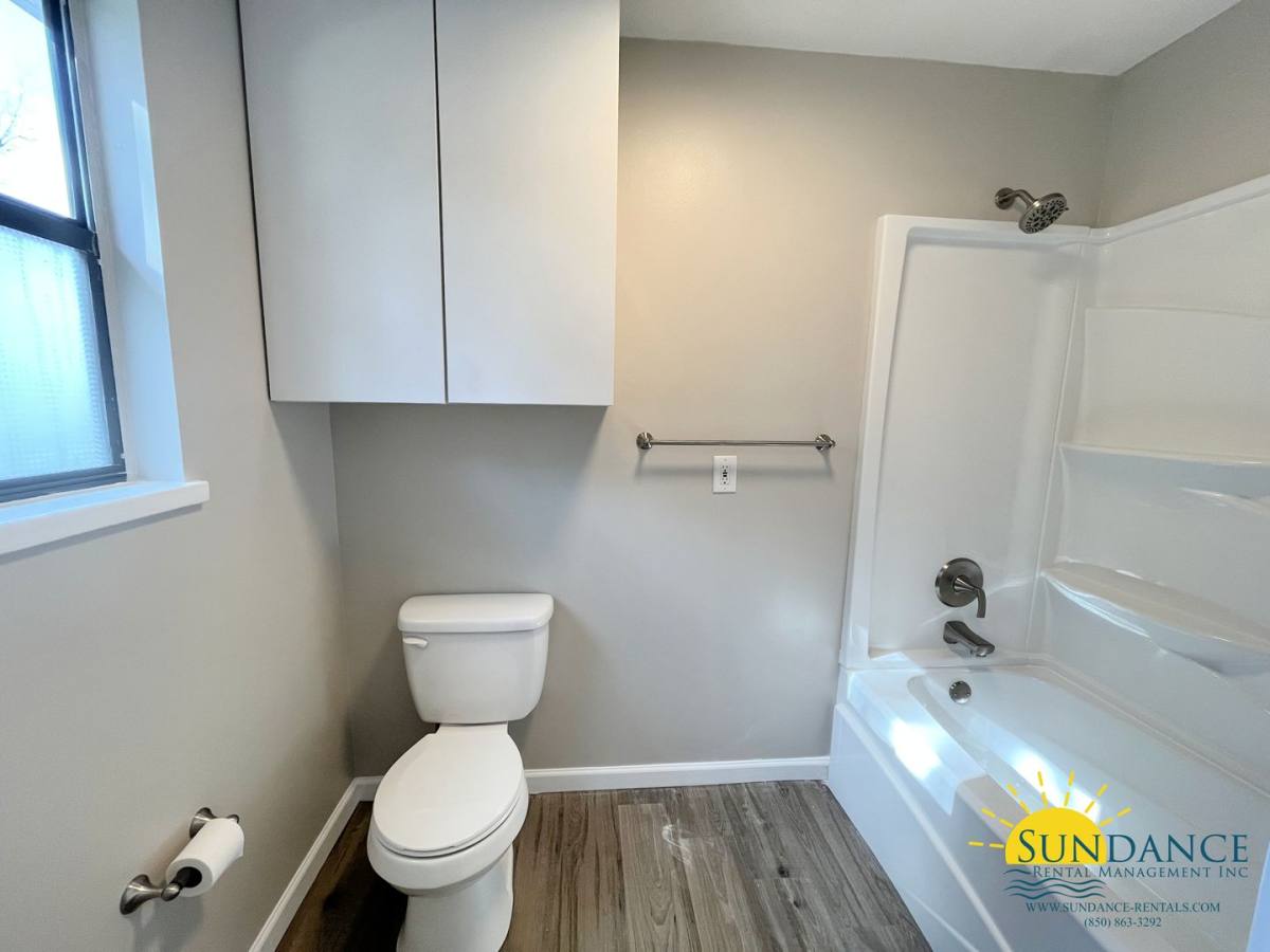 House for rent at 45 Warwick Dr, Shalimar, FL 32579