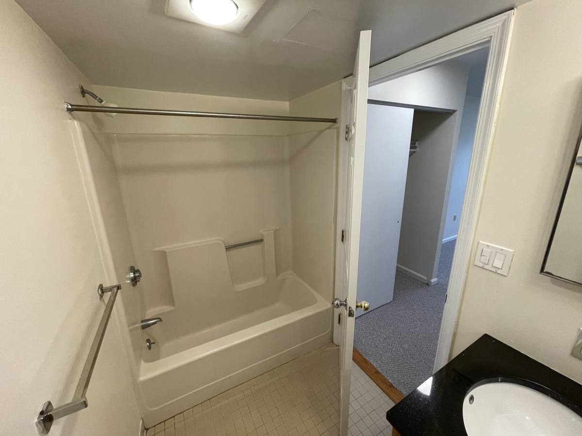 Apartment for rent at 345 Franklin St #202, Cambridge, MA 02139