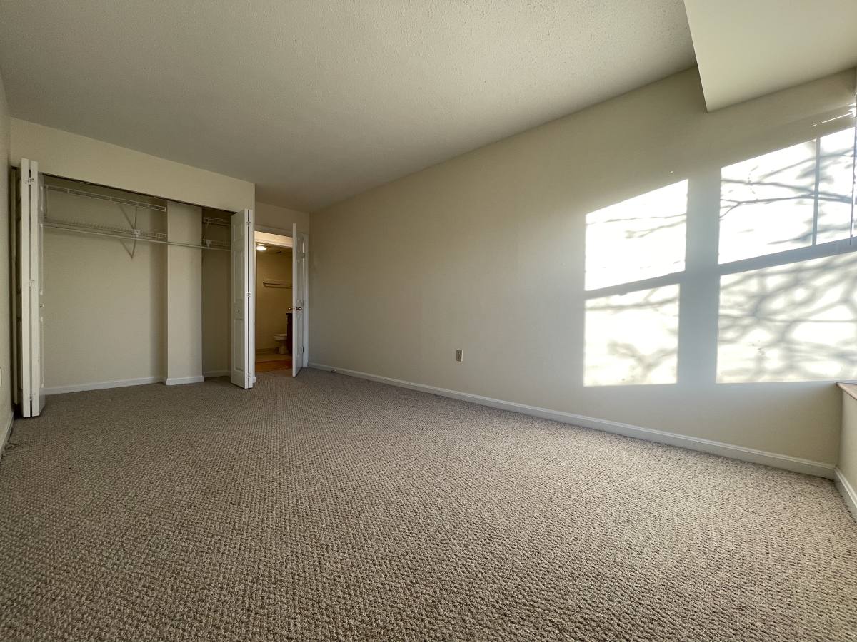 Apartment for rent at 345 Franklin St #202, Cambridge, MA 02139