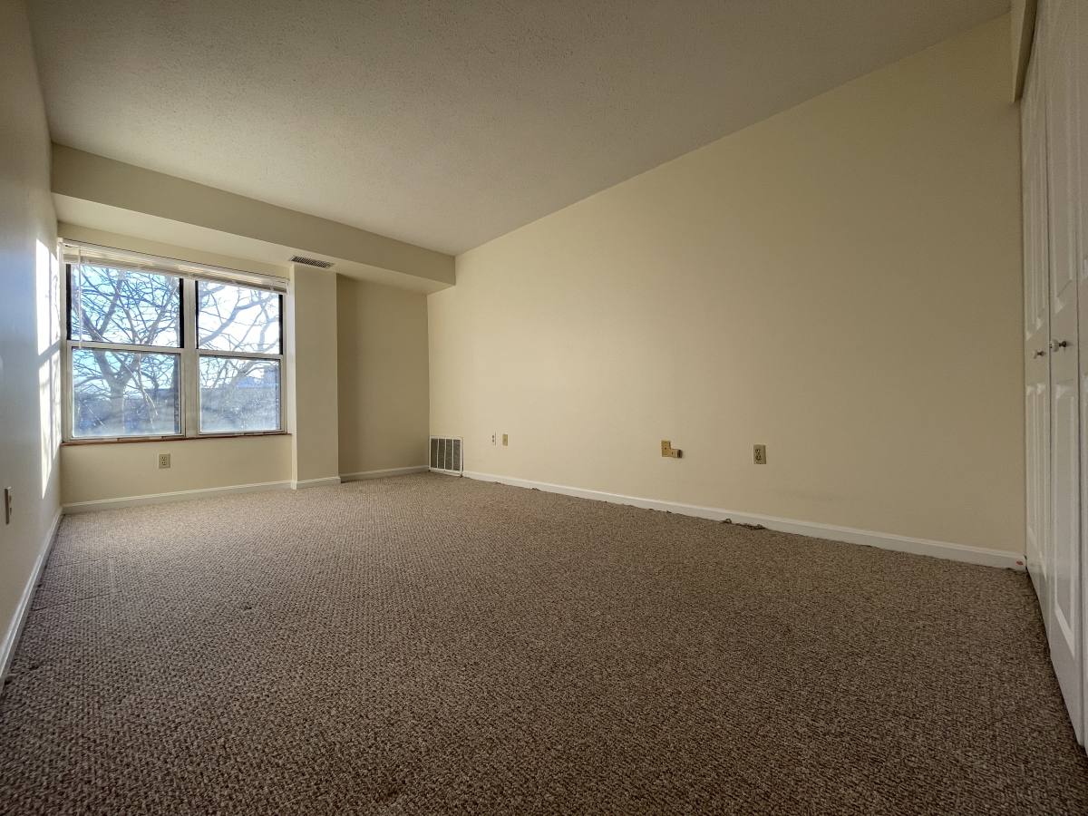 Apartment for rent at 345 Franklin St #202, Cambridge, MA 02139