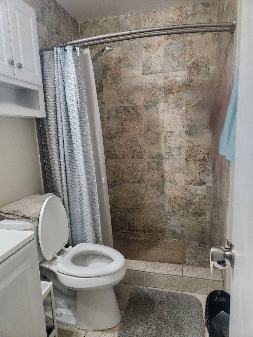 House for rent at 6717 NW 59th St, Fort Lauderdale, FL 33321