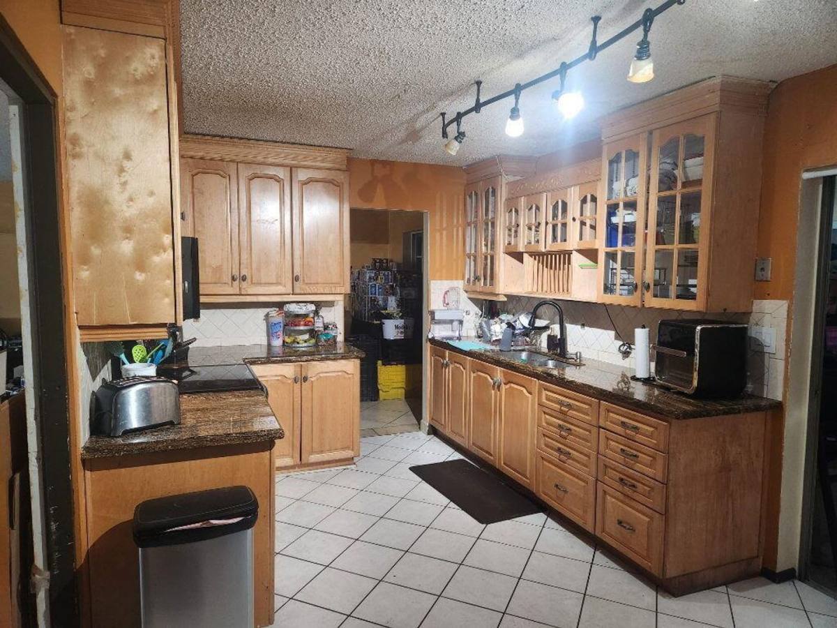 House for rent at 6717 NW 59th St, Fort Lauderdale, FL 33321