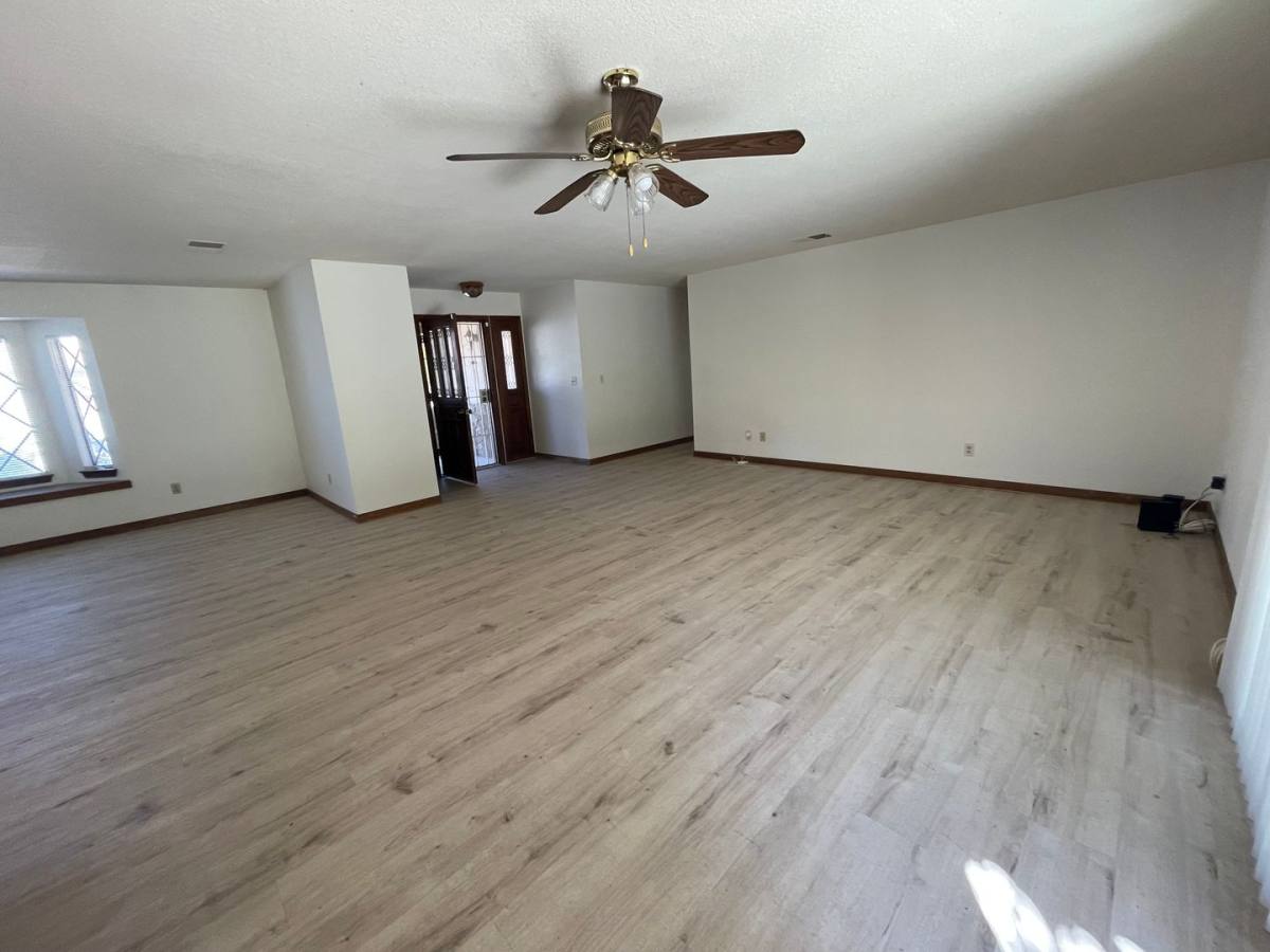 House for rent at 17343 Buckthorn Ave, Hesperia, CA 92345