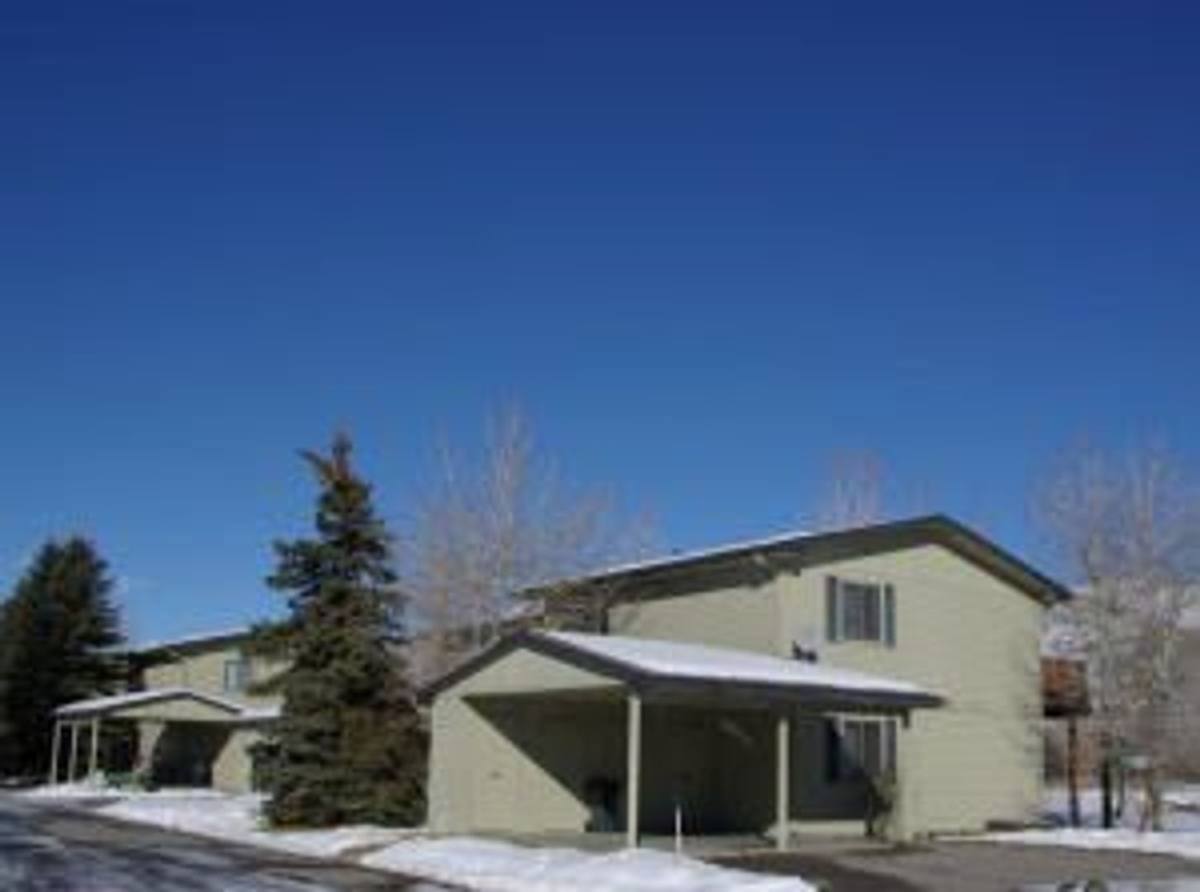 Apartment for rent at 614 1 2 4th Ave S, Hailey, ID 83333