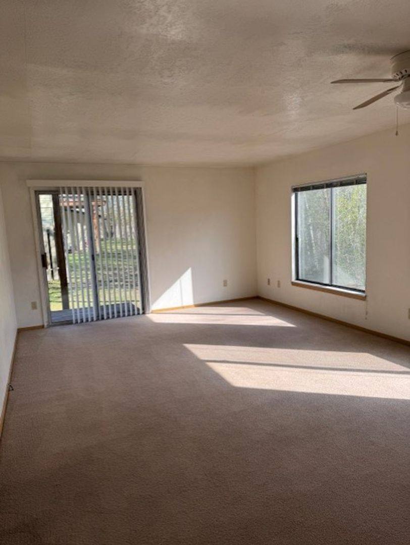 Apartment for rent at 614 1 2 4th Ave S, Hailey, ID 83333