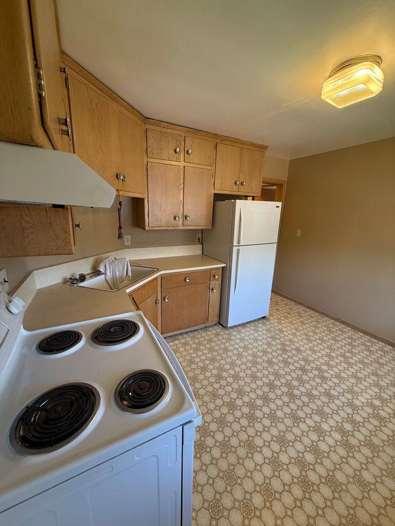 Apartment for rent at 3309 N Dousman, Milwaukee, WI 53212