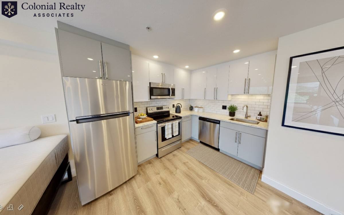 1022 Commonwealth Ave #205, Boston, MA 02215