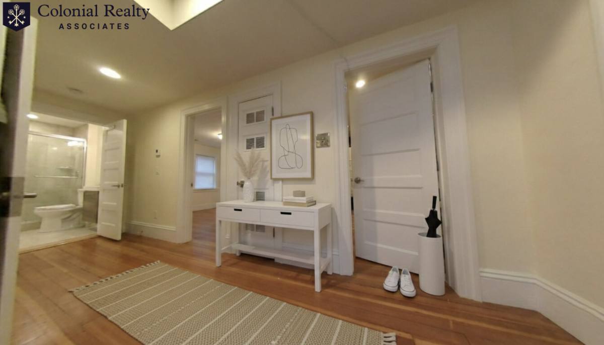 Apartment for rent at 1614 Beacon St #3, Brookline, MA 02446