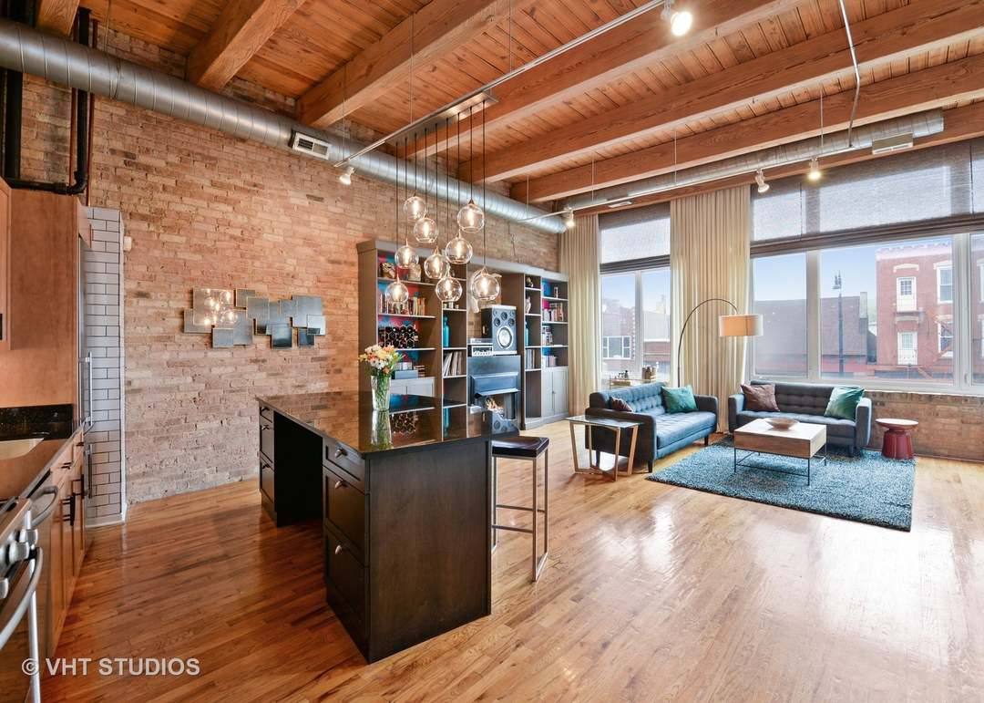 Apartment for rent at 2544 W N Ave #2C, Chicago, IL 60647