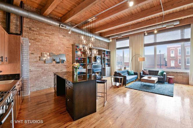 Apartment for rent at 2544 W N Ave #2C, Chicago, IL 60647